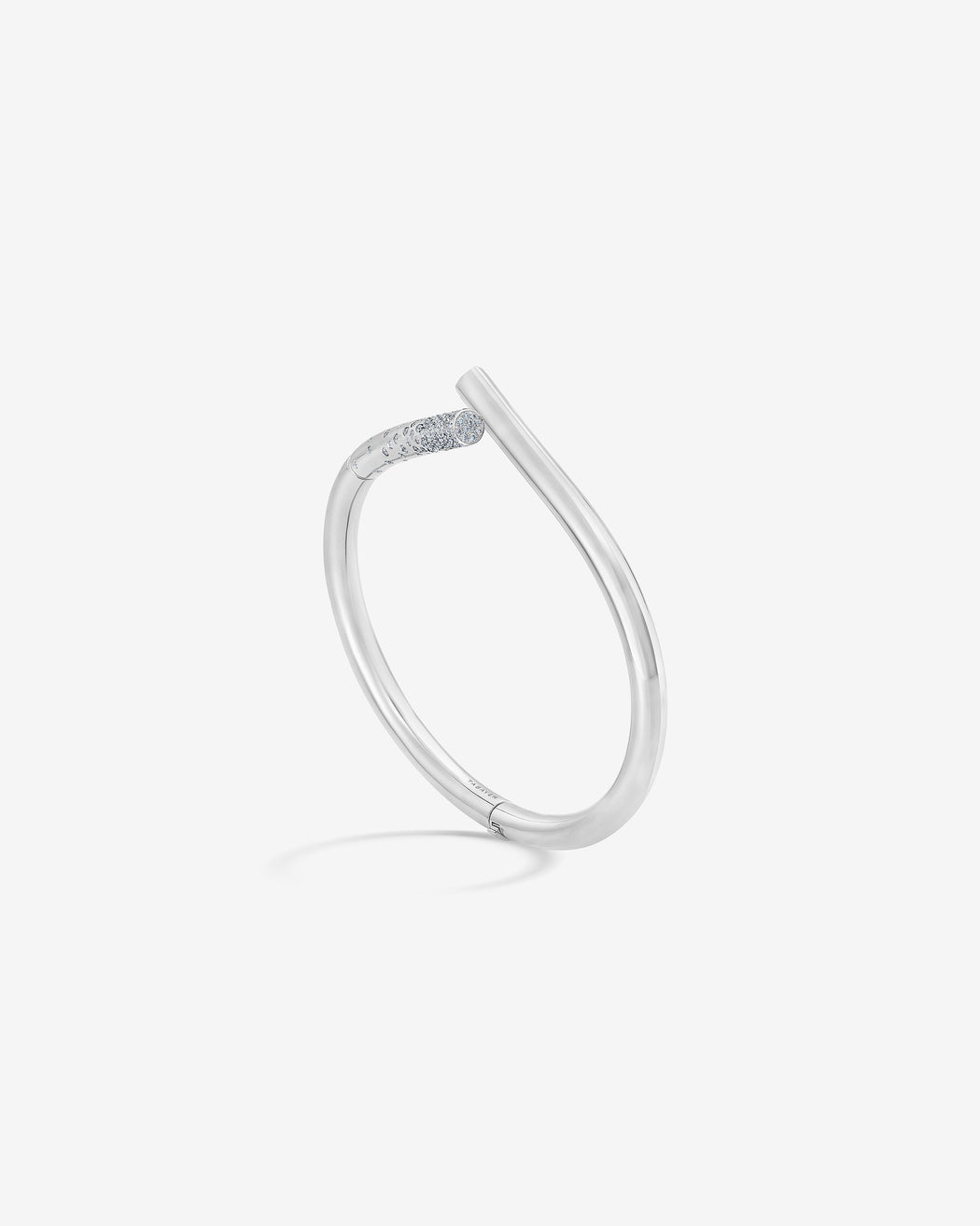 Oera bracelet 18k Fairmined white gold and diamonds, Tabayer ethical fine jewelry