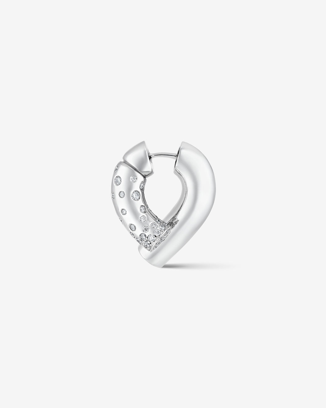 Oera earrings 18k Fairmined white gold and diamonds, Tabayer ethical fine jewelry