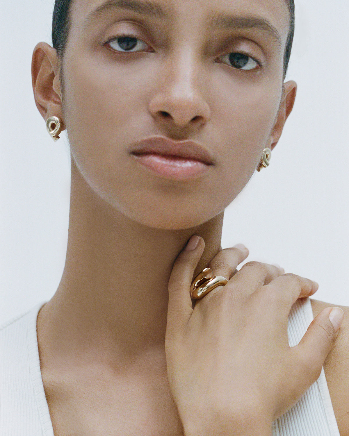 Oera Stud Earring
