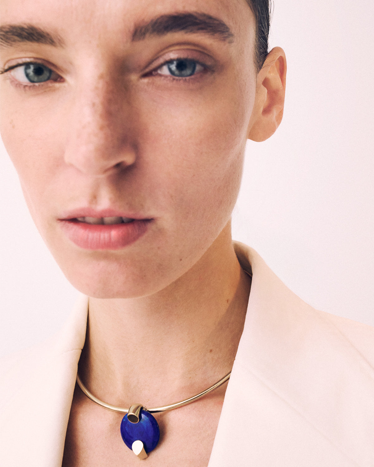 Signet Choker