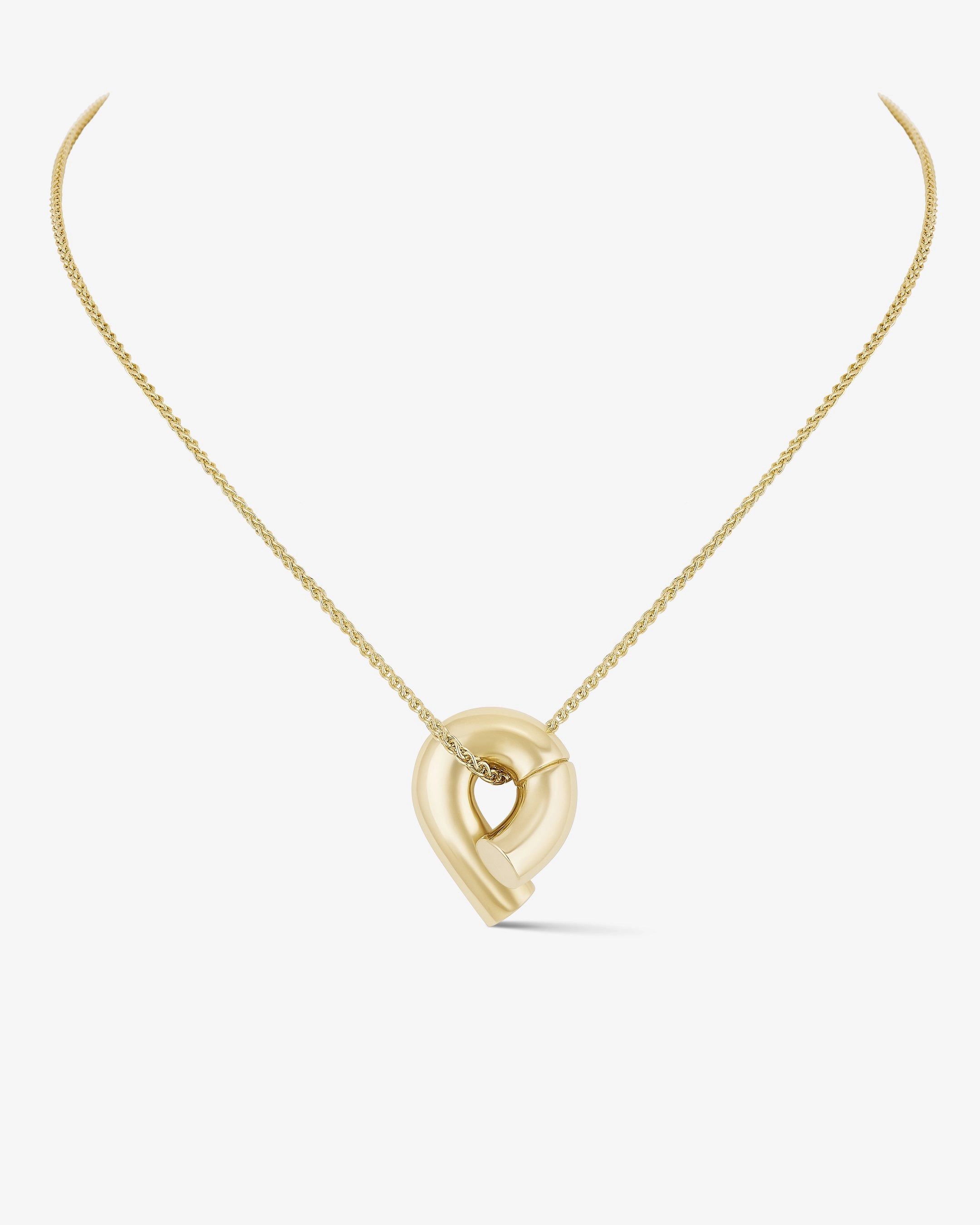 Small Oera Pendant 18k Fairmined yellow gold, Tabayer ethical fine jewelry